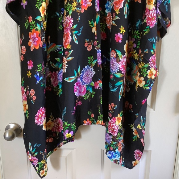 Johnny Was Sognatore Nero High Low Silk Blend Kaftan Black Floral Multi SZ L/XL - Picture 11 of 16